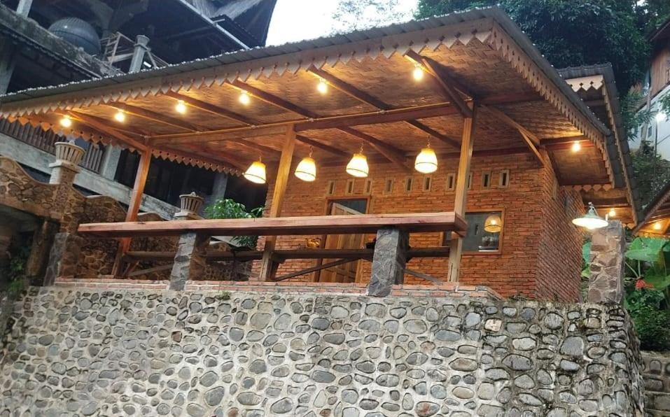 Rambai Tree Jungle Lodges Bukit Lawang Esterno foto