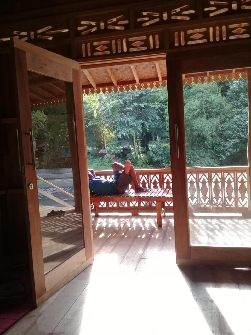 Rambai Tree Jungle Lodges Bukit Lawang Esterno foto