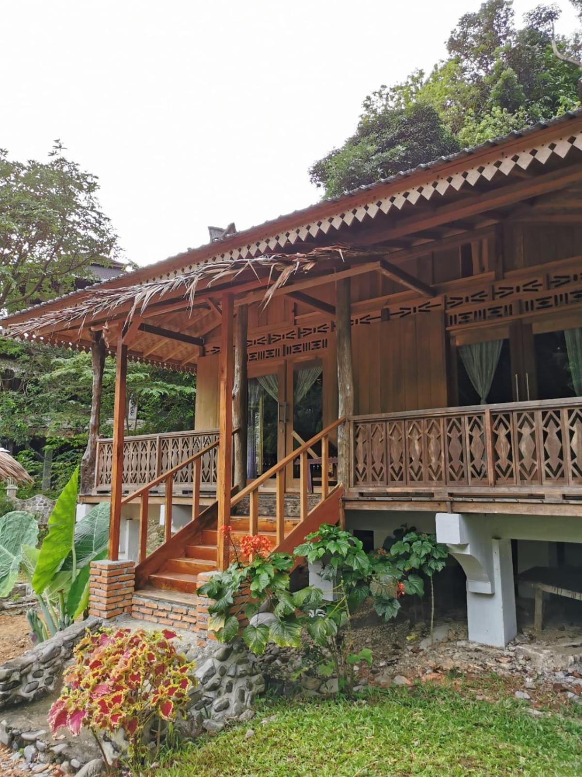 Rambai Tree Jungle Lodges Bukit Lawang Esterno foto